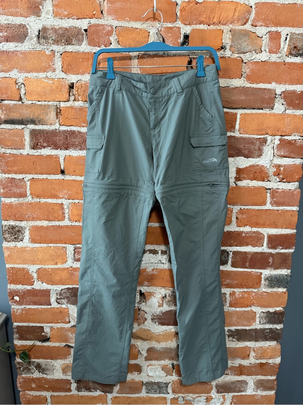 The North Face Woman’s Cargo Zip-Off Hiking Pants - Olive Green
